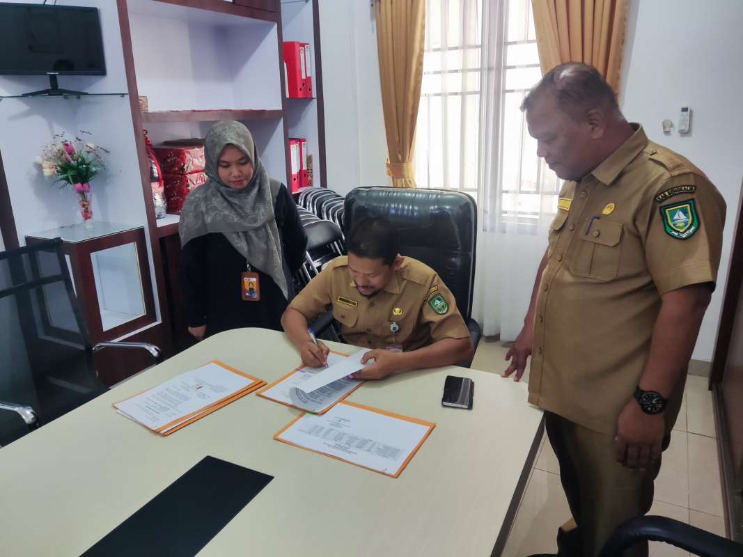 Penandatanganan Perjanjian Kerjasama Dana Dukungan Manajemen Peremajaan Kelapa Sawit Pekebun Tahun 2025